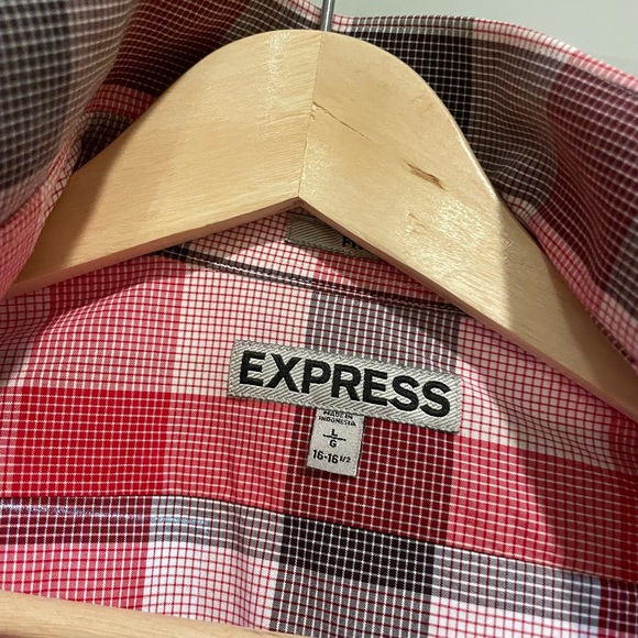 Large Button Up - Picture 2 of 2